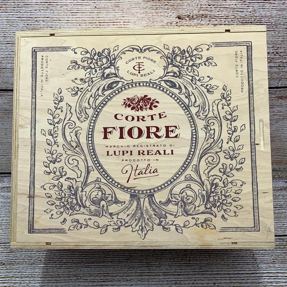 Corte Fiore Appassimento‎ Wood Wine Box Marchio Registrato di Lupi Reali